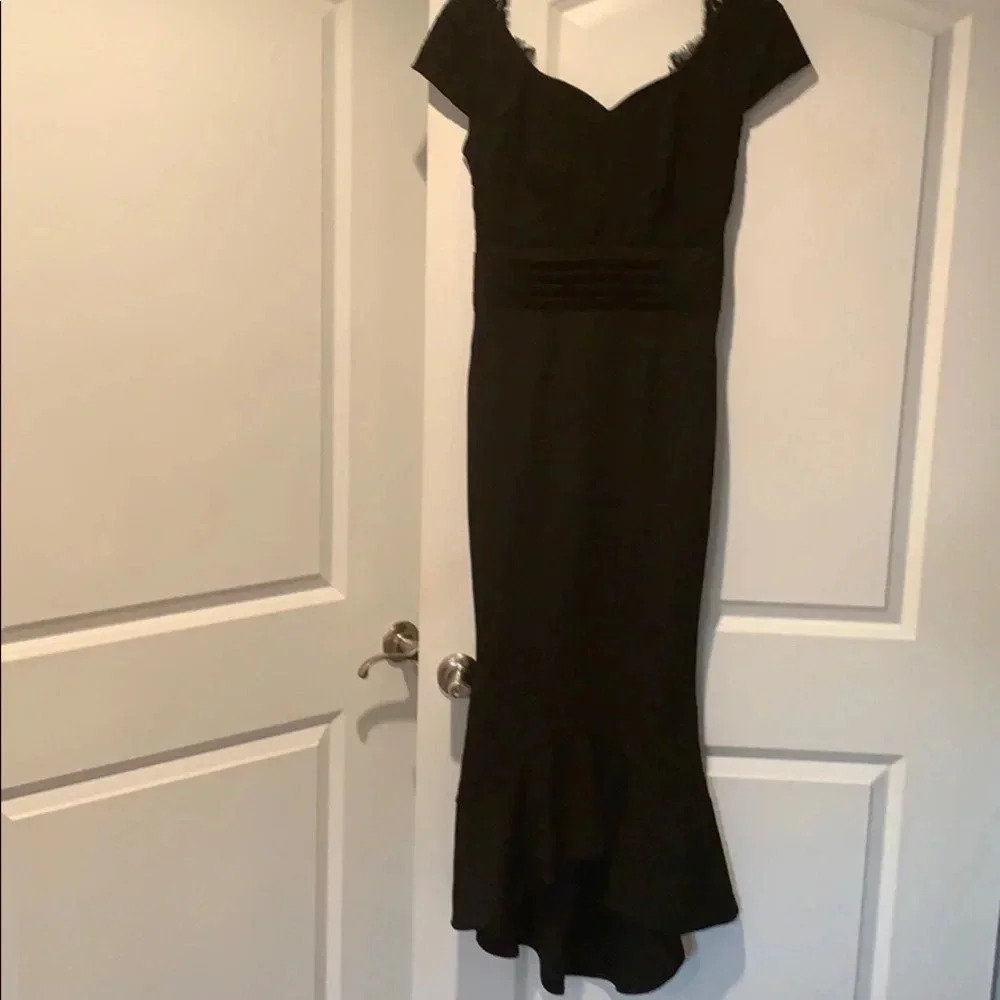 Lace Mermaid Hem Dress *NEW*